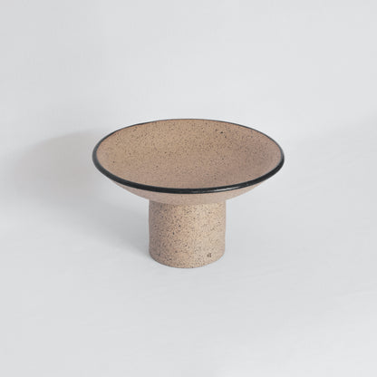 Fruteira Cuia em cerâmica autoral com acabamento em argila crua – Molle Design
