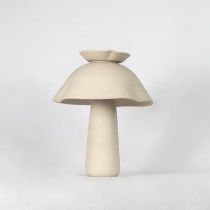 Luminária Palmeira em cerâmica autoral feita à mão, com cúpula inspirada nas palmeiras brasileiras – Molle Design
